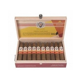 AVO Syncro Nicaragua Fogata Short Torpedo 20 er Box Zigarren